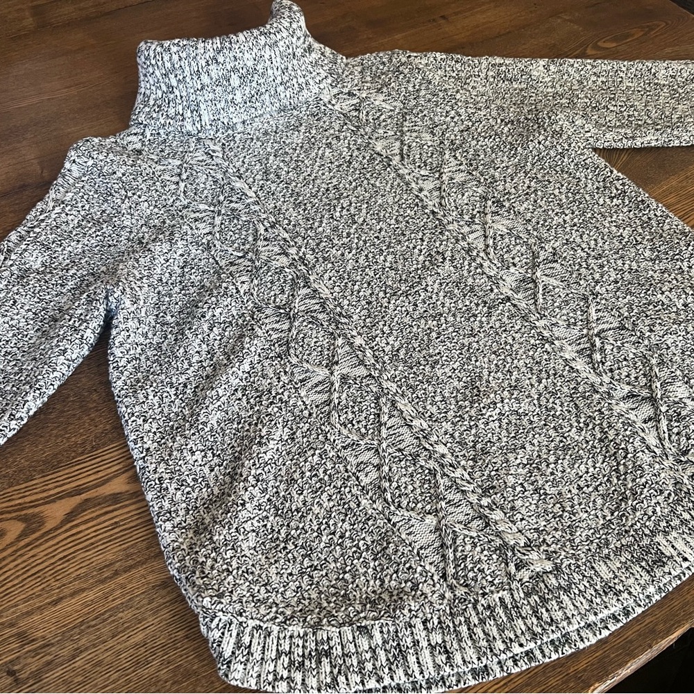 GAP Black and White Marled Turtleneck Sweater